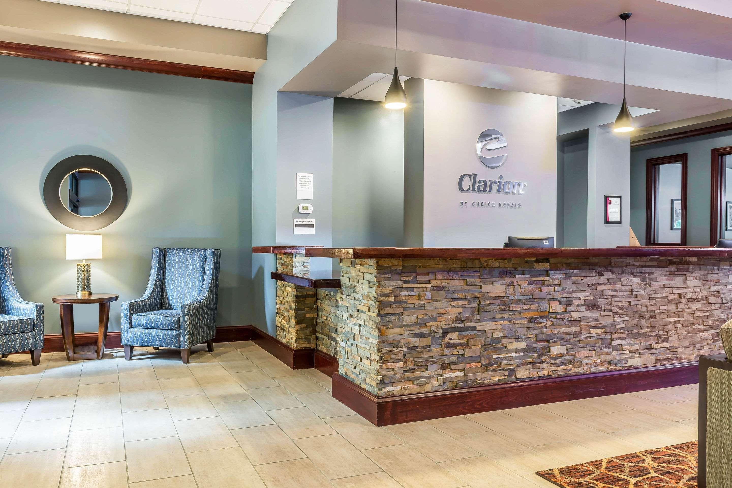Clarion Inn Belle Vernon Exteriör bild